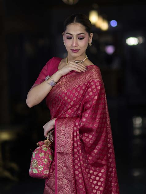 Buy Pink Sarees Online at Best Prices