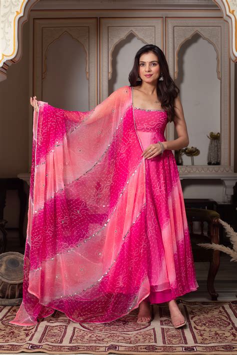 Menaka Suit Set – ETHNICSAA