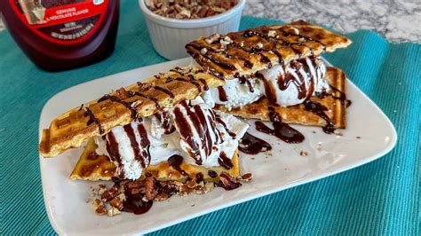 Ice Cream Waffle Sandwich | Hersheyland