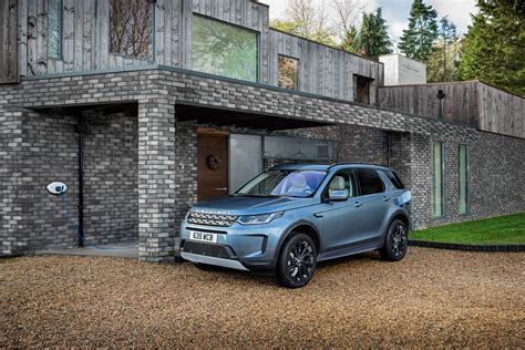 Range Rover's new Evoque hybrid has a 41-mile electric range | WIRED UK
