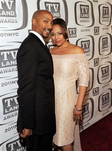 Is Kim Fields' Husband Gay? 'The Real Housewives Of Atlanta' Spread ...