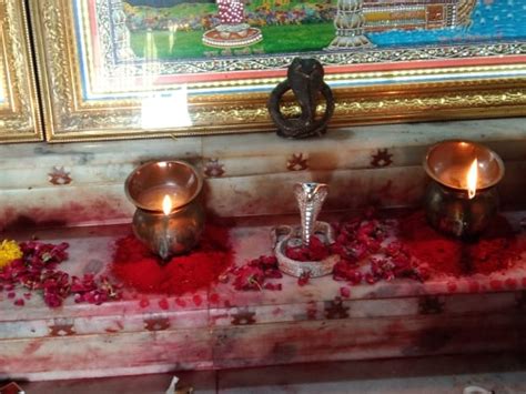 Smugglers raid Goga Maharaj's temple at Bawsar village in Himmatnagar ...