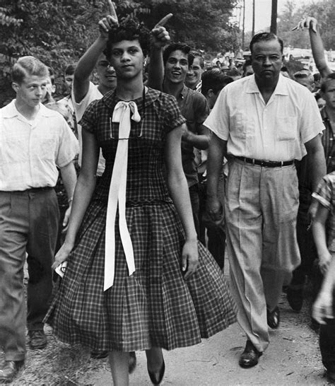 Dorothy Counts: The Teenager Who Challenged the Segregation, 1957 ...