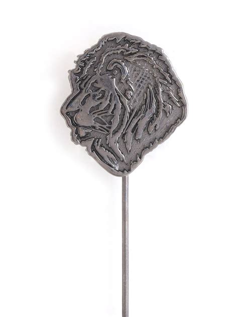 Lion's Mane Lapel Pin – Ganpatis