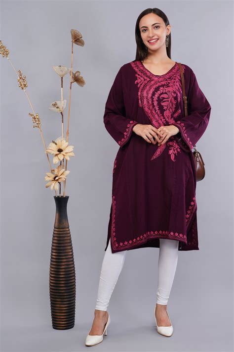 Buy Magenta Red Cashmilon Pheran with Pink Paisley Aari Embroidery ...