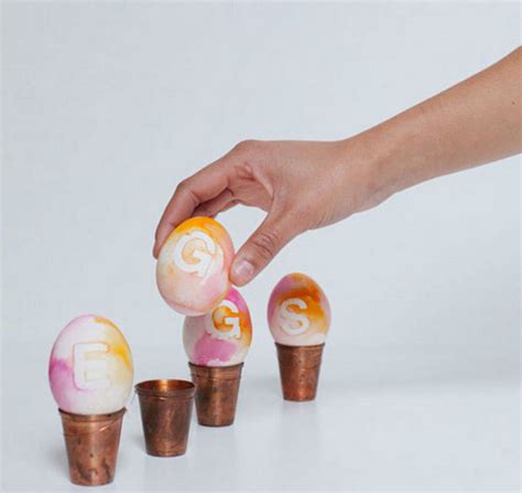 怎么做鸡蛋壳装饰品 蛋壳手绘制作漂亮装饰_爱折纸网