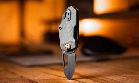 Diminutive Everyday Task Tools : RZE HexEdge Microblade