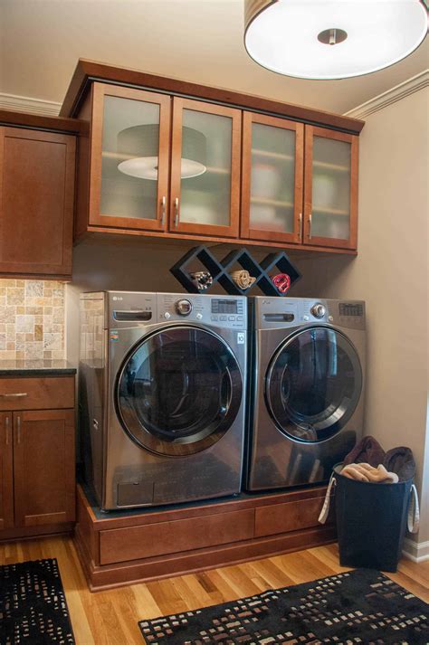 10 Gorgeous Yet Functional Laundry Rooms