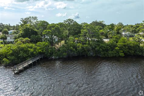 About Roseland | Schools, Demographics, Things to Do - Homes.com