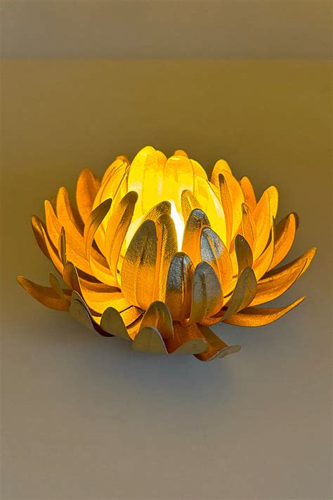 Chrysanthemum Paper Gold Flower With Festive Tealights Online ...