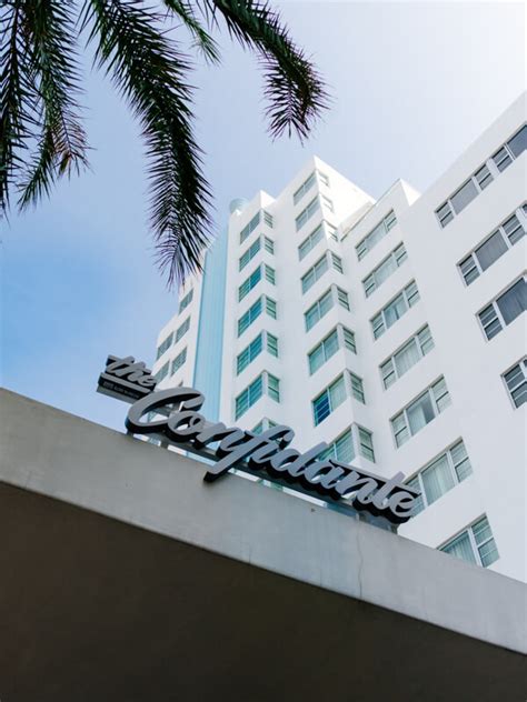 Renaissance Riverside Hotel Saigon - Building Software