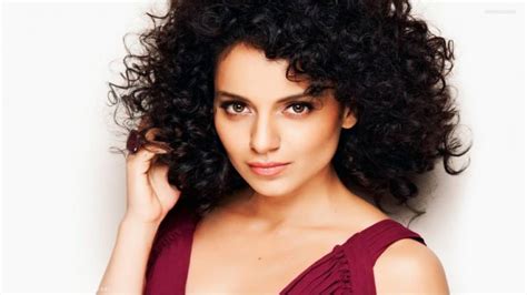 Kangana Ranaut today unveiled her first look in upcoming movie Tejas in ...