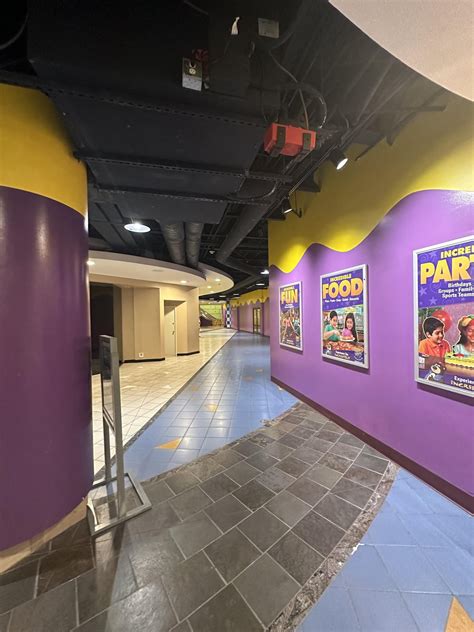 Some photos I took at the Buena Park mall : r/LiminalSpace