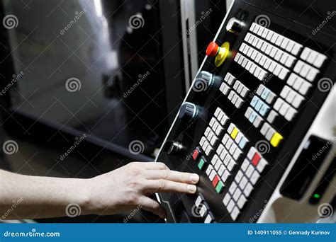 CNC Machine Operator Work 的图像结果