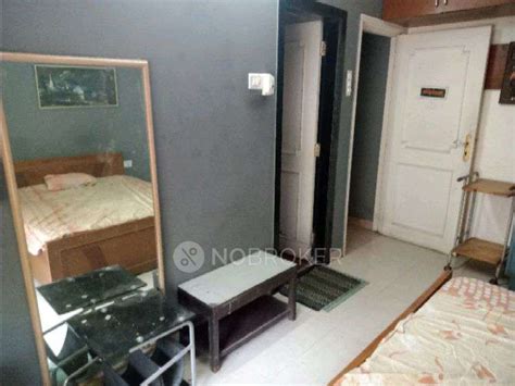 PG for MALE in Jeevan Bharat Building (Khar West) for Rs 32000 ...