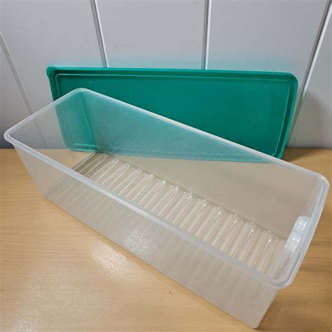 Rezultat imagine pentru Tupperware Container