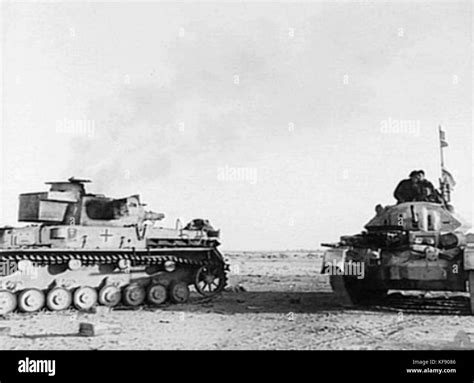 Crusader and Panzer IV tanks 1941 Stock Photo - Alamy