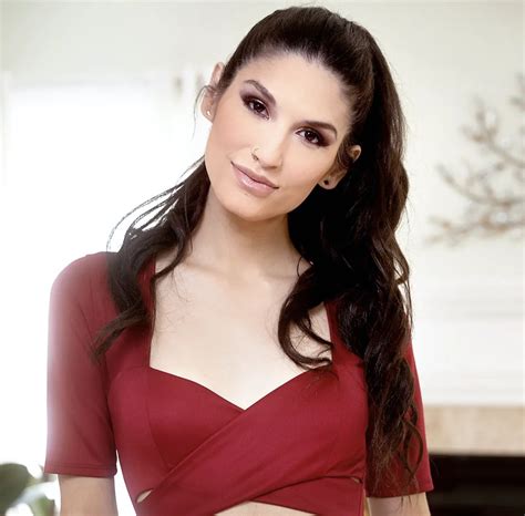 Picture of Zariah Aura