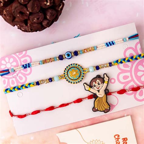 Send Gorgeous Family Rakhi set Online