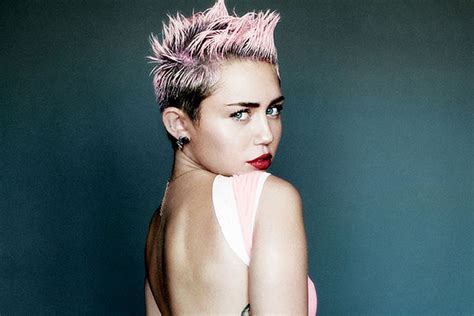 Miley Cyrus's fans worried over her skinny frame