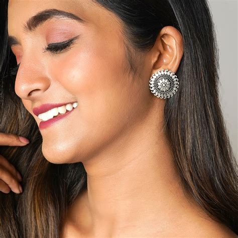 Reva Circle Silver Oxidized Studs Earrings – Teejh