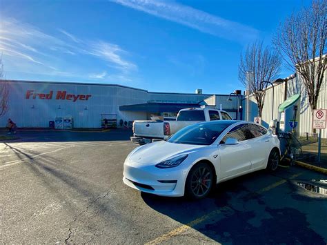 Fred Meyer | Coos Bay, OR | EV Station