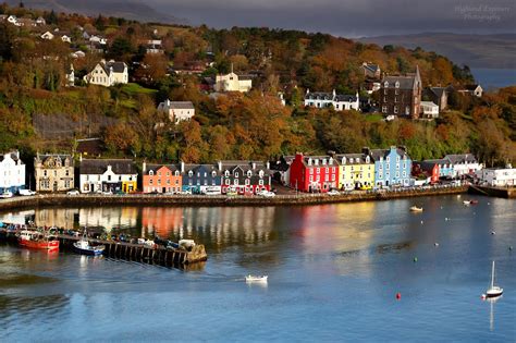 Tobermory in Autumn colours on the Isle of Mull, Scotland | Water ...