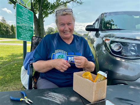 Elliott continues 'fizz ed' campaign - Bassmaster