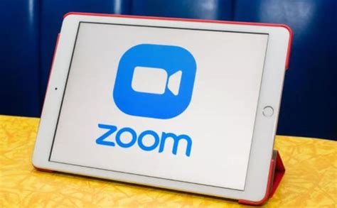 如何運用 Zoom 分享畫面中的「第二攝影機的內容」功能