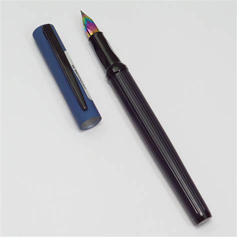 Yiren 3796 Black Color Body With Blue Color Cap EF Nib Converter Type ...