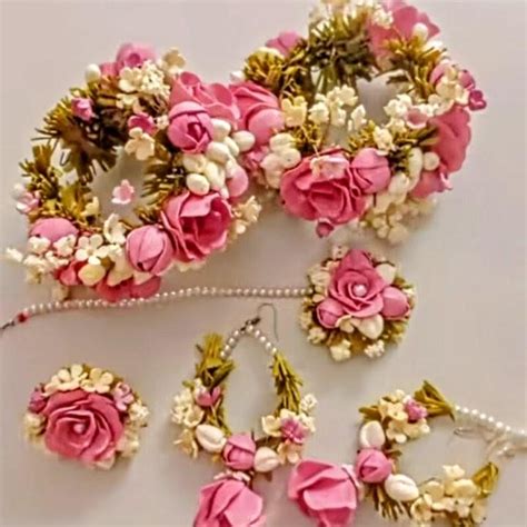 Buy Hand Gajra Online In India - Etsy India