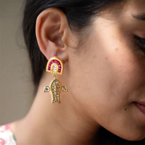 Exquisite Handcrafted 925 Pure Silver Earrings - R Narayan Jewellers ...