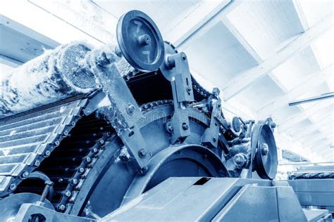 Image result for Textile Machine Carding Machine Animation Vedios