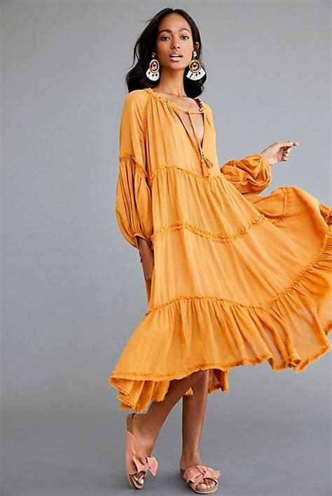long flowy dress with sleeves
