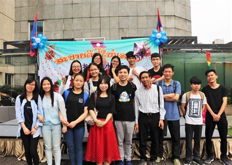 国际学生人才培养开花结果|老挝|贵阳|留学生_新浪新闻