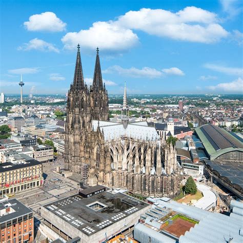 HINT-CACHING SCAVENGER HUNT COLOGNE (2025) All You Need to Know BEFORE ...