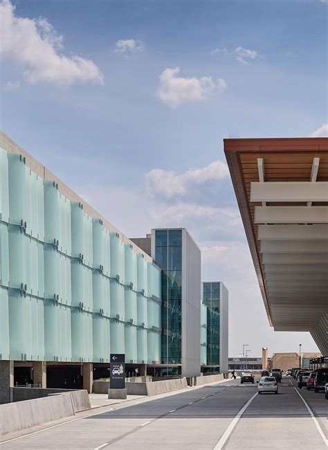 Kansas City International Airport Parking Garage | Acuity