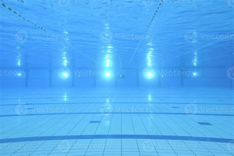 Swimming Pool Underwater 的图像结果