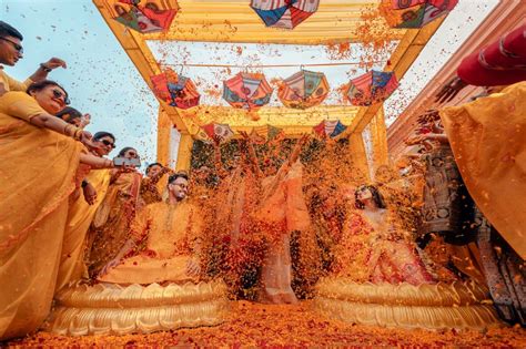 The 18 Must-Have Groom Haldi Poses For A Picture-Perfect Function