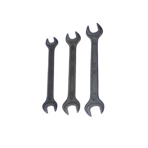 Garage Tool - Everest Hand Tool Trader - Retailer from Bengaluru