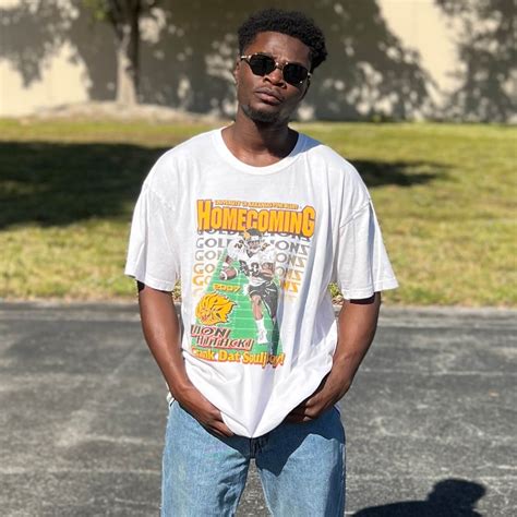 College & University T-Shirts – Thrift Vintage Fashion