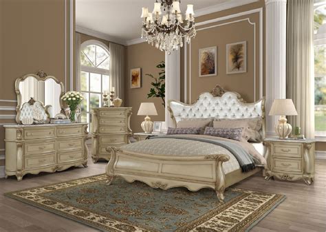 Monique 5Pc Queen Bedroom Set By New Classic Furniture