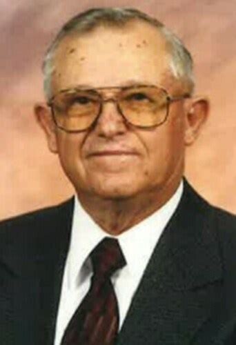 Kenneth Reifschneider Obituary (1932 - 2024) - Scottsbluff, NE - The ...