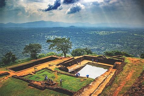2025 Sigiriya Rock Fortress and Dambulla Cave Temple Day Tour (Colombo ...