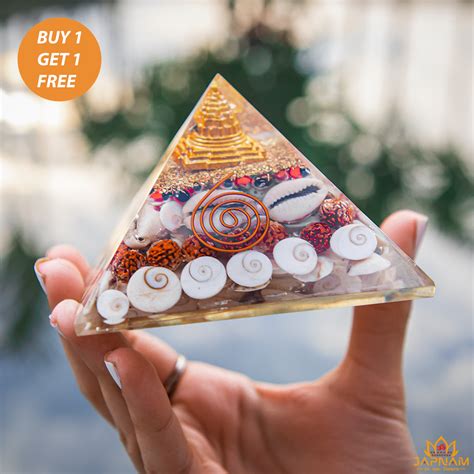 Dhan Laxmi Pyramid (For Wealth, Financial Stability and Prosperity)- B ...