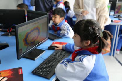 第十八届全国中小学电脑制作活动创客项目优秀作品井喷 – 上海智位机器人股份有限公司