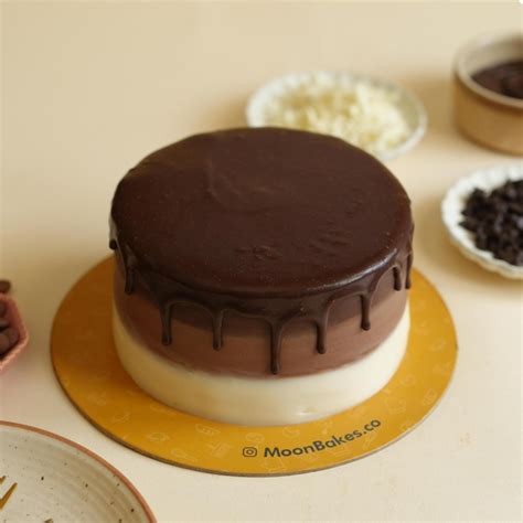 Triple Chocolate – Moonbakes