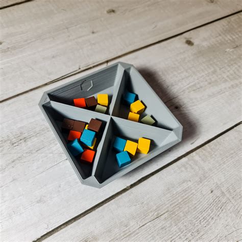 OCTA TRAY - 4 TRIANGULAR PARTITIONS – Board Games Bazaar