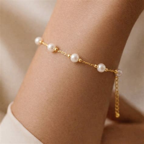 Artklim Gold Plated Elegant Pearl Beads Adjustable Anti-Tarnish Bracel