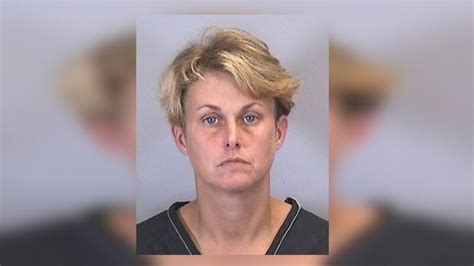 Bookkeeper who stole over $100,000 from two Suncoast businesses going ...
